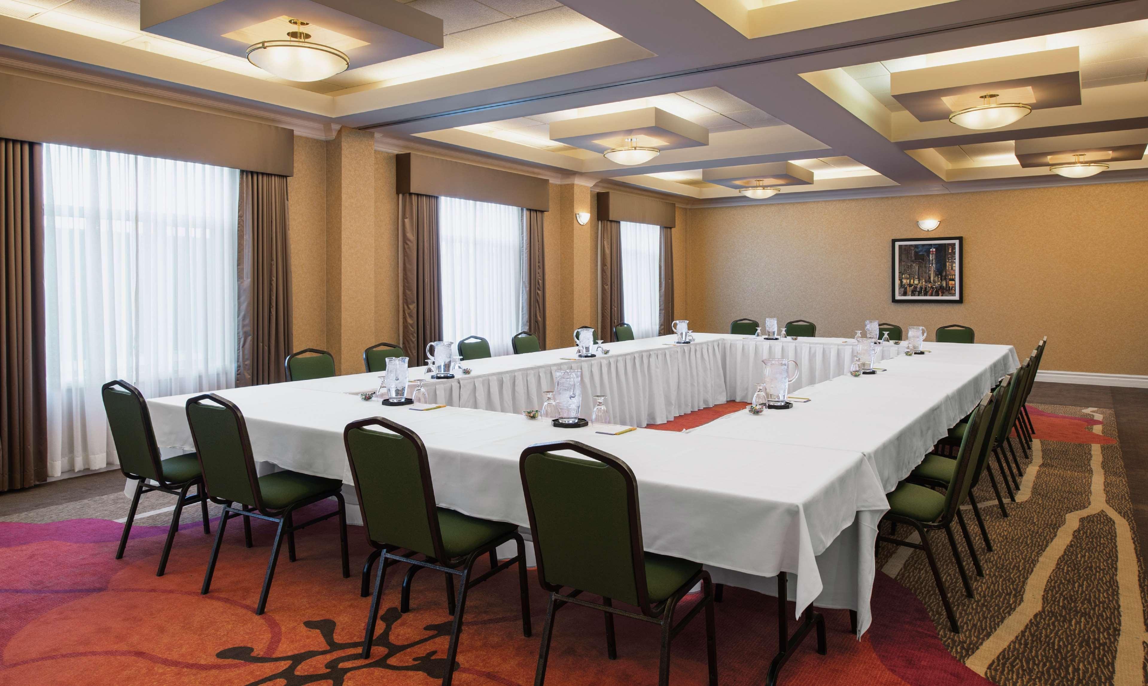 Hilton Garden Inn West Edmonton Luaran gambar
