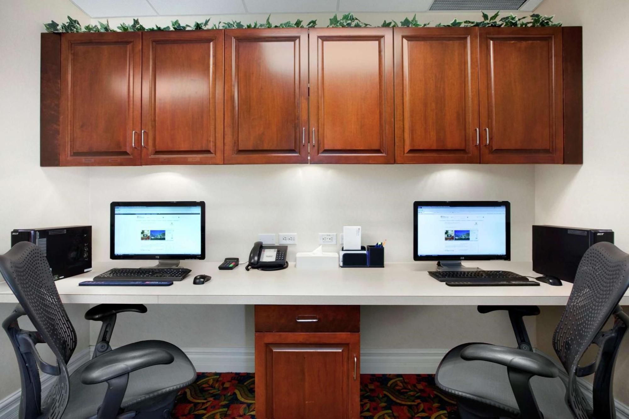 Hilton Garden Inn West Edmonton Luaran gambar