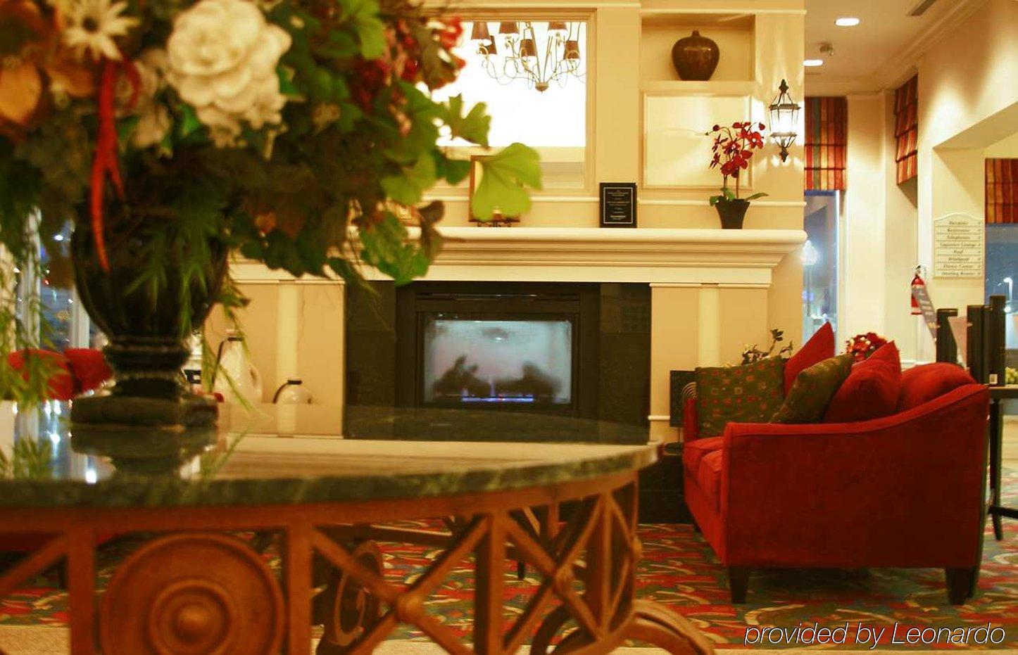 Hilton Garden Inn West Edmonton Dalaman gambar